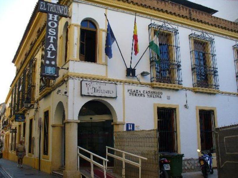 Hostal El Triunfo กอร์โดบา ภายนอก รูปภาพ